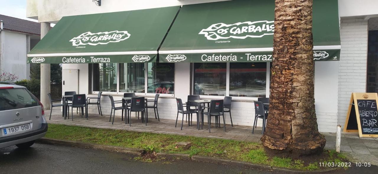 Hotel Os Carballos Sigueiro Exterior foto